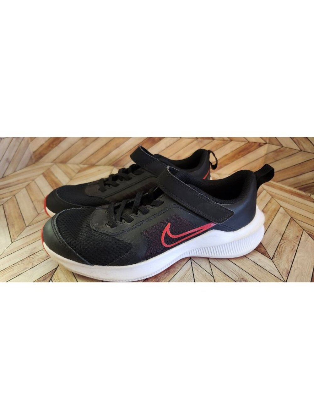 Youth Nike Downshifter 11 PS Bred Black Red Athletic Shoe Size 3Y cz3959-005